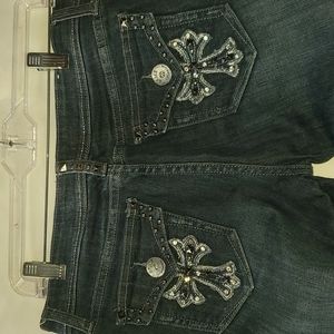 Grace in LA "blinged", crop jeans